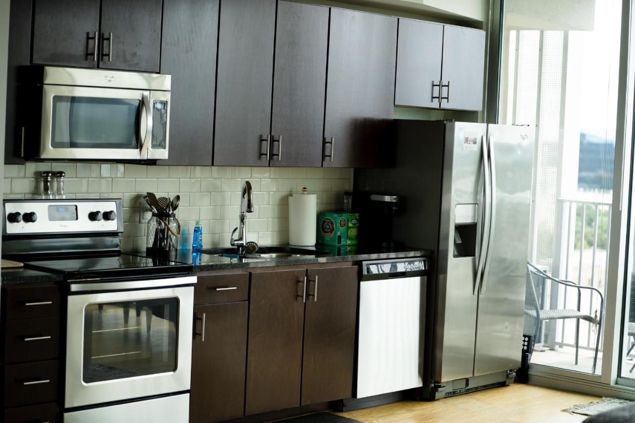 롤리 Upscale Downtown High-Rise 아파트 외부 사진