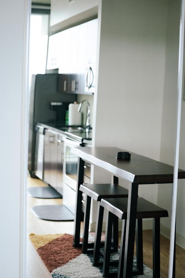 롤리 Upscale Downtown High-Rise 아파트 외부 사진